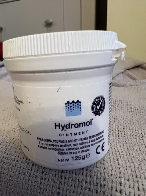 Buy & Sell Hetton-Le-Hole Sunderland - Photos for Dry Skin Body Cream ( New )