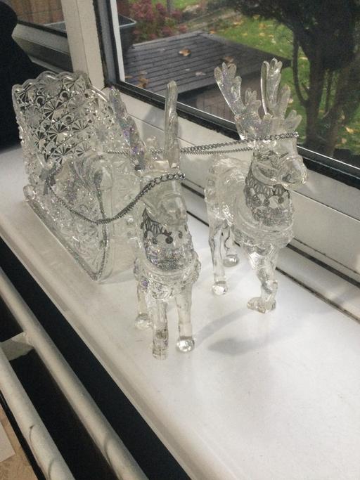 Buy & Sell Wednesbury Sandwell - Photos for Acrylic sleigh &2 reindeers £5.00 boxed
