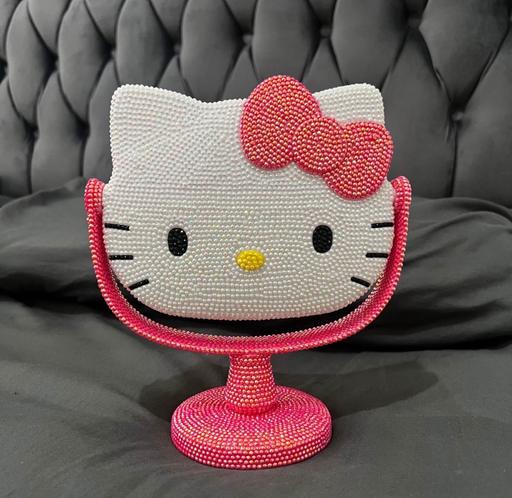 Buy & Sell Chingford East London - Photos for Hello Kitty Bedazzled Makeup Mirror