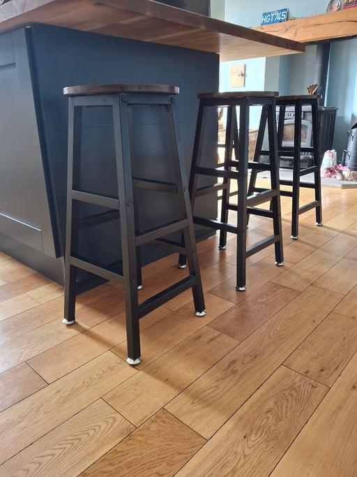Buy & Sell Dudley Port Sandwell - Photos for x6 bar stools..