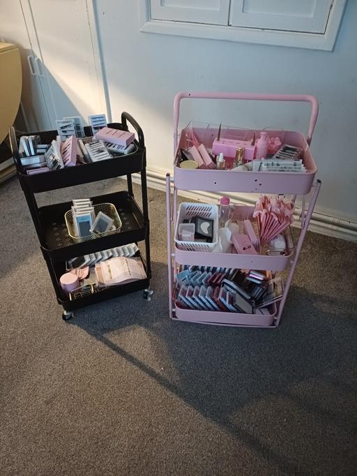 Buy & Sell Uxbridge Hillingdon - Photos for Beauty bed & 2 trollies