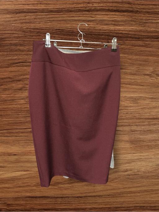 Buy & Sell Barbican Central London - Photos for Burgundy skirt size 10