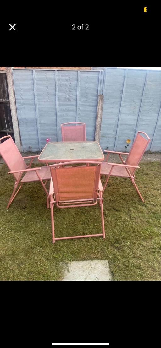 Buy & Sell Darlaston Walsall - Photos for Pink garden table and chairs