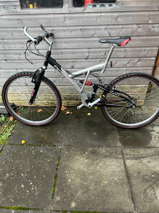 Buy & Sell Willenhall Walsall - Photos for Adult mountain bike ( CARSINGTON )