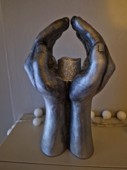 Buy & Sell Scholes Rotherham - Photos for Hands orniment & battery candle