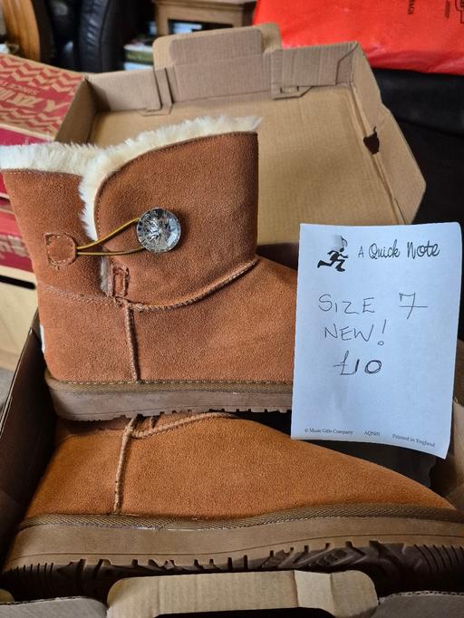 Buy & Sell Hasbury Dudley - Photos for Various Ladies boots for sale
