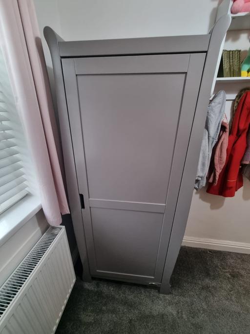 Buy & Sell Horndon-on-the-Hill Thurrock - Essex - Photos for Stamford Sleigh Single Wardrobe
