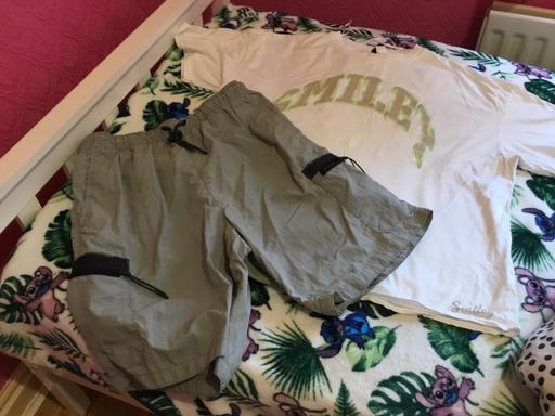 Buy & Sell Woodcross Wolverhampton - Photos for Mens Top And Shorts Size M