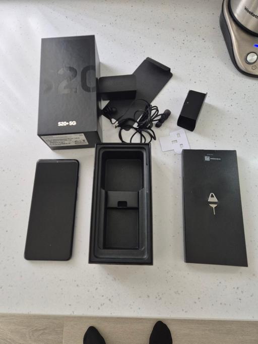 Buy & Sell Birmingham Birmingham - Photos for Samsung S20+ mobile phone.