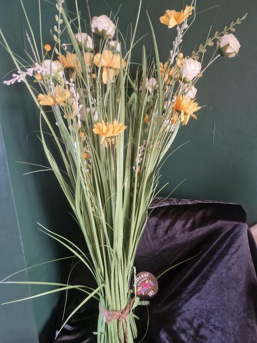 Buy & Sell Dosthill Tamworth - Photos for ARTIFICIAL FLOWERS