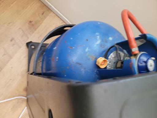 Buy & Sell Essington South Staffordshire - Photos for calor gas fire with bottle