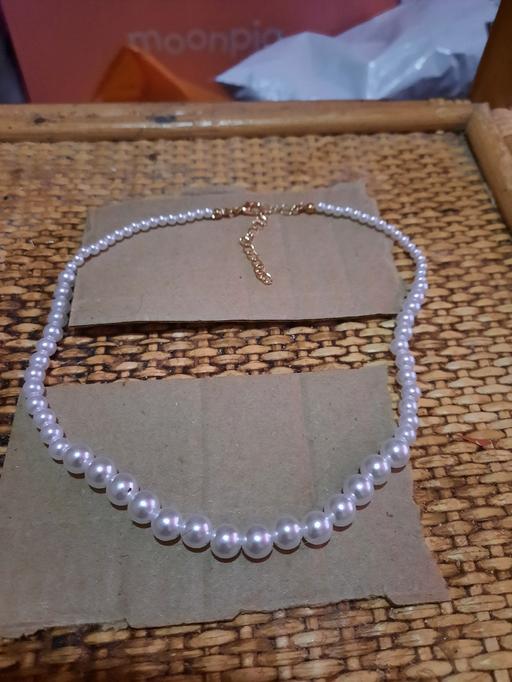 Buy & Sell Woodside South East London - Photos for Woman's Necklace