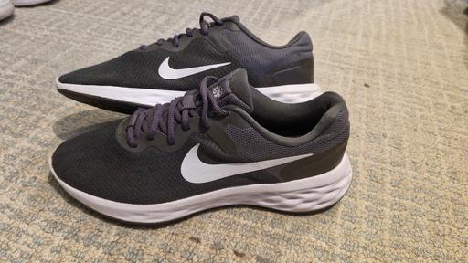 Buy & Sell Seasalter Canterbury - Photos for NIKE TRAINERS SIZE 8.5