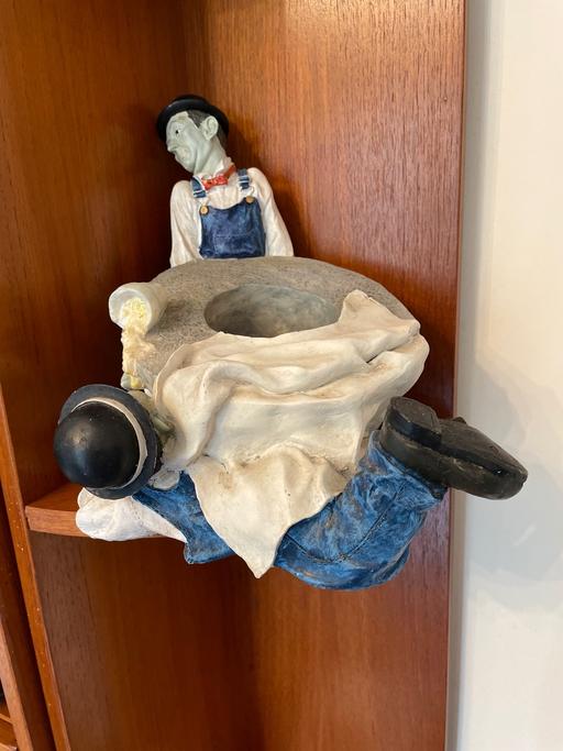 Buy & Sell Deal Dover - Photos for Quirky bottle holder