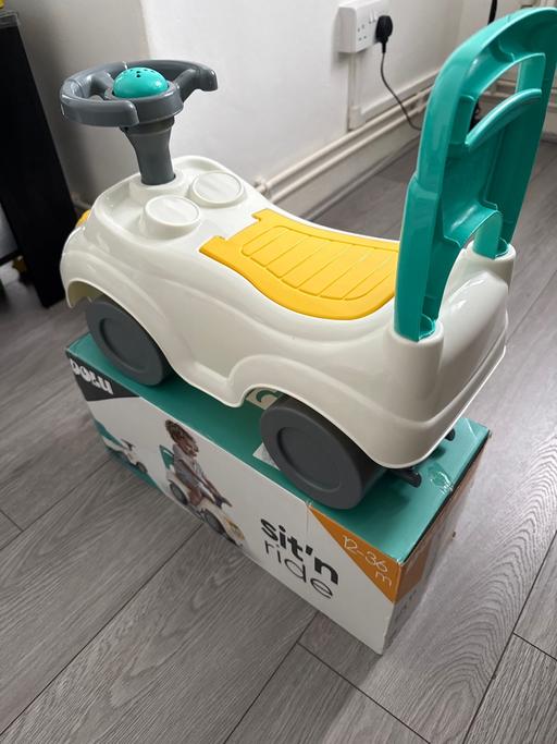 Buy & Sell Wapping East London - Photos for Sit and ride kids car
