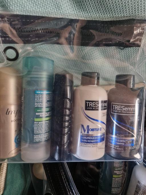 Buy & Sell Dosthill Tamworth - Photos for TRAVEL TOILETRIES