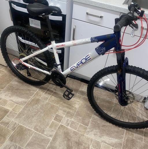 Buy & Sell Walthamstow East London - Photos for apollo evade mountain bike for sale