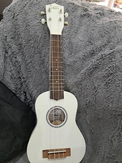 Buy & Sell Sutton Coldfield Birmingham - Photos for Glarry UK101 White Soprano Ukulele –