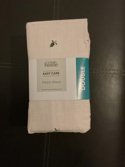 Buy & Sell Liverpool Knowsley - Photos for Double Fitted Sheet Autumn Leaf Pattern