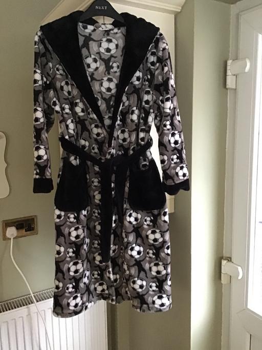 Buy & Sell Ravenstone North West Leicestershire - Photos for Football Dressing Gown 11/12 yrs
