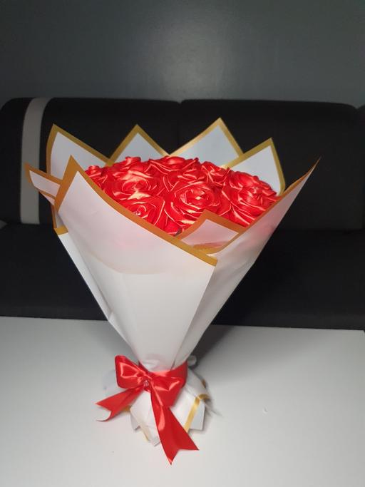 Buy & Sell Princes End Sandwell - Photos for Handmade Bouquet of 13 Satin Roses – Lasts Fo