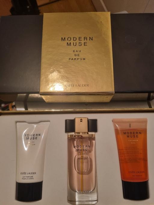 Buy & Sell Grangemouth Falkirk - Photos for perfume