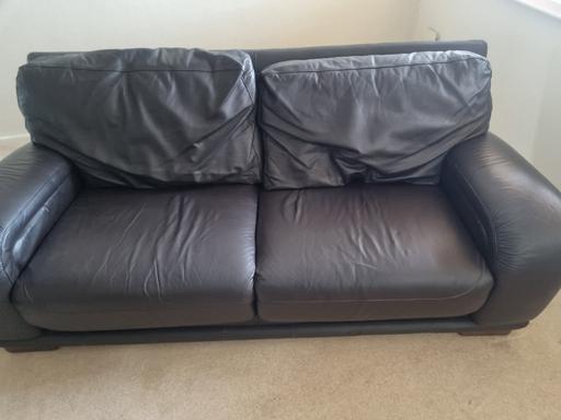 Buy & Sell Bradmore Wolverhampton - Photos for sofa and 1 x chair free