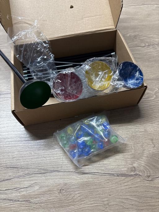 Buy & Sell Duckmanton Chesterfield - Photos for 4 piece butterfly bee watering station