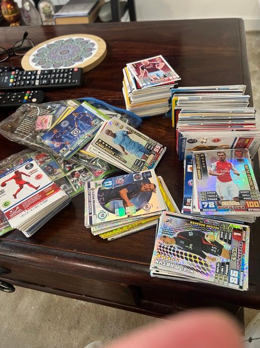Buy & Sell Earls Court South West London - Photos for Lots of football cards, all different teams