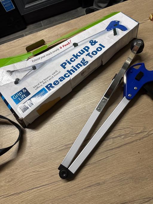 Buy & Sell Duckmanton Chesterfield - Photos for Grip & lift picking up tool