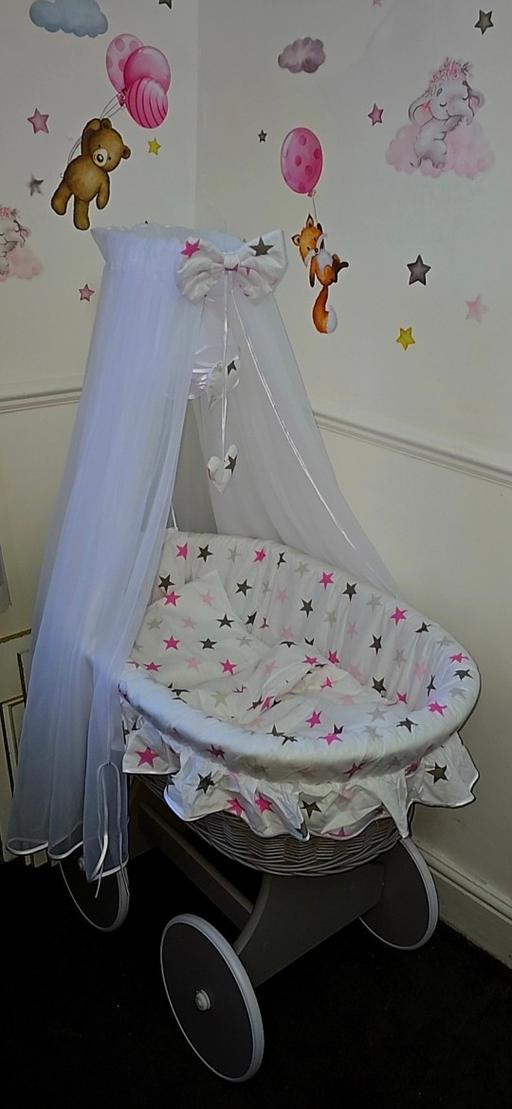 Buy & Sell Dagenham Barking and Dagenham - Photos for Baby Bassinet