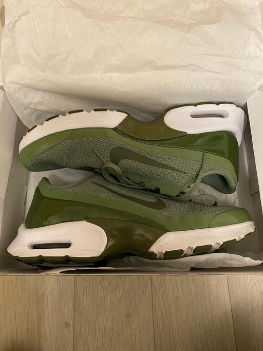 Buy & Sell Upper Norwood South East London - Photos for PRE-OWNED NIKE AIR UK SIZE 7