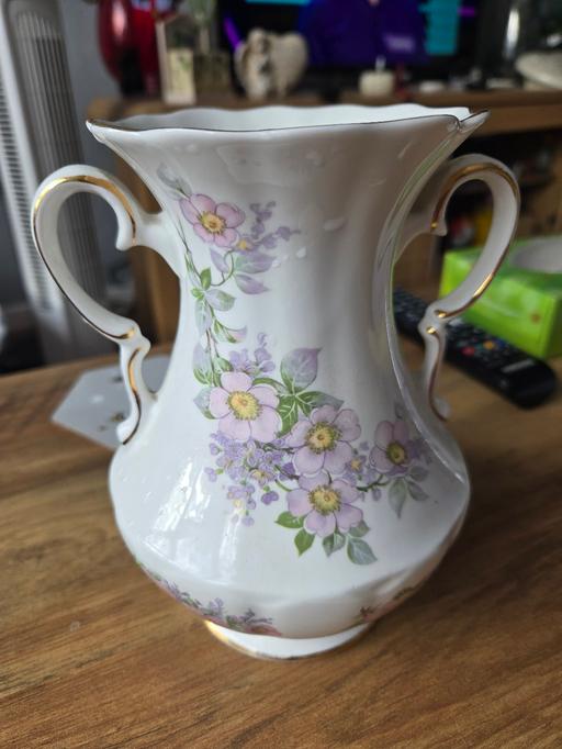 Buy & Sell Charter Avenue Industrial Estate Coventry - Photos for Royal Tara Ireland Vase