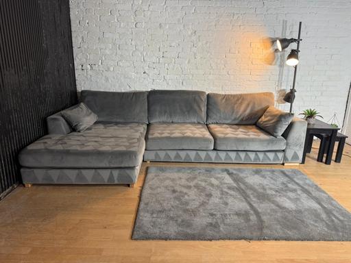Buy & Sell Irlams O`Th`Height Salford - Photos for Large Grey Velvet Plush Sofa+Footstool