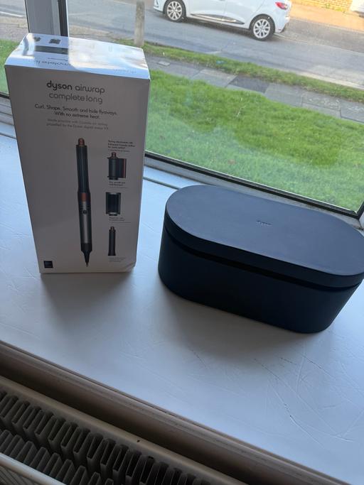 Buy & Sell Three Bridges Crawley - Photos for Dyson Airwrap Complete long