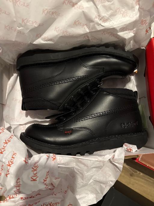 Buy & Sell Barkingside Redbridge - Photos for Kickers kids