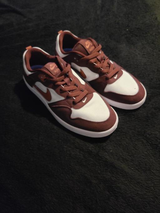 Buy & Sell Walsall Town Centre Walsall - Photos for Womens Nike Trainers Size 5