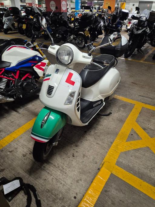 Vehicles Hampton Wick Kingston Upon Richmond upon Thames - Photos for vespa GTS 2010