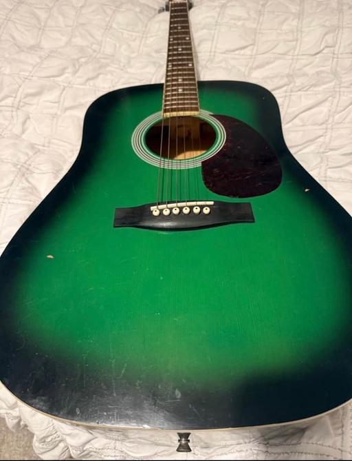 Buy & Sell Langley Eastbourne - Photos for Acoustic Guitar