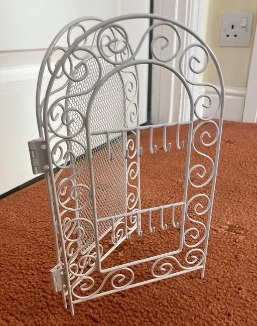 Buy & Sell Forest Town Mansfield - Photos for Claire’s jewellery holder