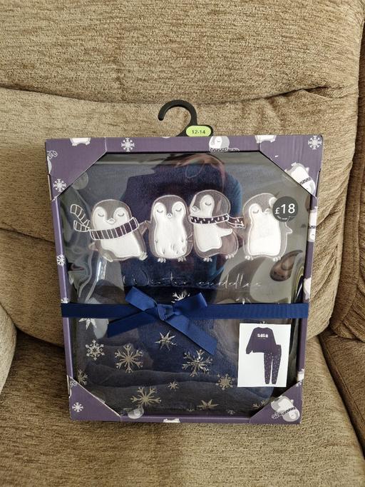 Buy & Sell Ramsgate Thanet - Photos for bn boxed penguin pyjamas size 12-14