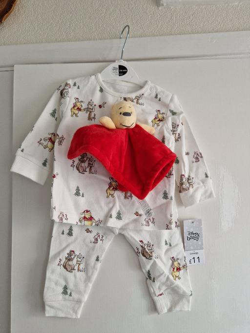 Buy & Sell Ramsgate Thanet - Photos for bn Disney WTP xmas outfit age 3-6months