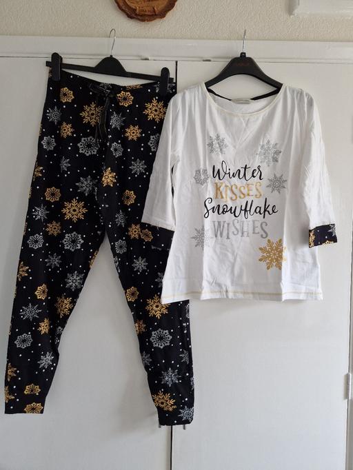 Buy & Sell Ramsgate Thanet - Photos for bn Avon Xmas pyjamas size 20-22