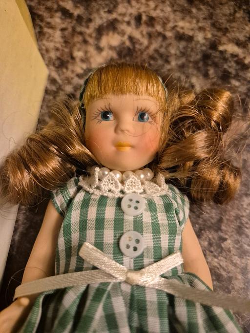 Buy & Sell Fallings Park Wolverhampton - Photos for Porcelain doll