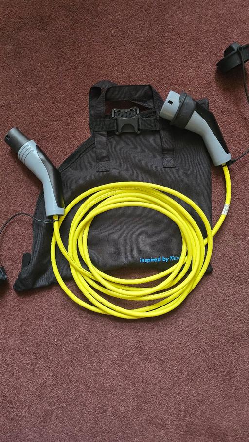 Vehicles Barbican Central London - Photos for VOLKSWAGEN e-GOLF MK7 Battery Charging Cable