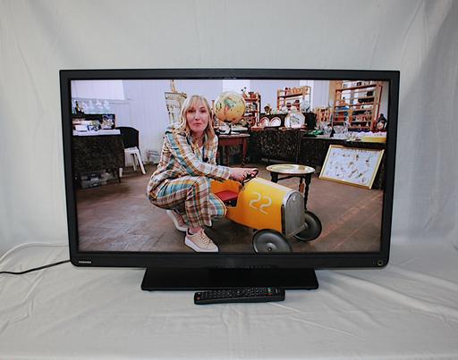Buy & Sell Hall Green Wakefield - Photos for Toshiba 32 inch LED TV DVD Combi Freeview