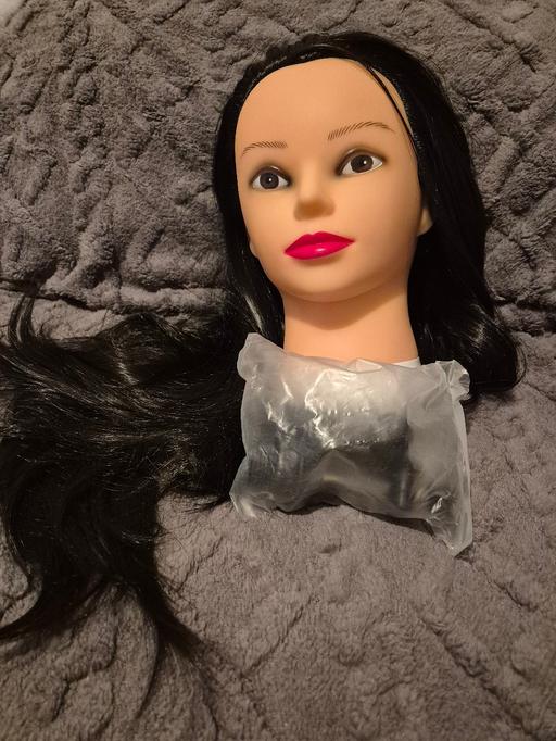 Buy & Sell Fallings Park Wolverhampton - Photos for Styling head with accessories