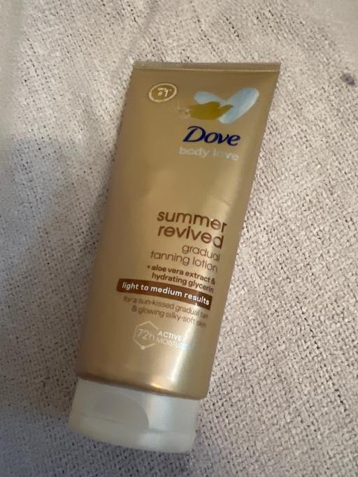 Buy & Sell Hetton-Le-Hole Sunderland - Photos for Dove Tanning Lotion