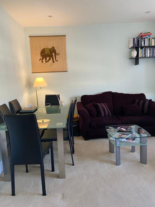 Buy & Sell Southwark Central London - Photos for Tempered glass dining table with 6 chairs