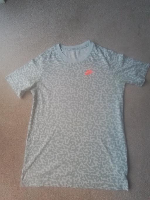 Buy & Sell Streetly Walsall - Photos for THE NIKE TEE SHIRT